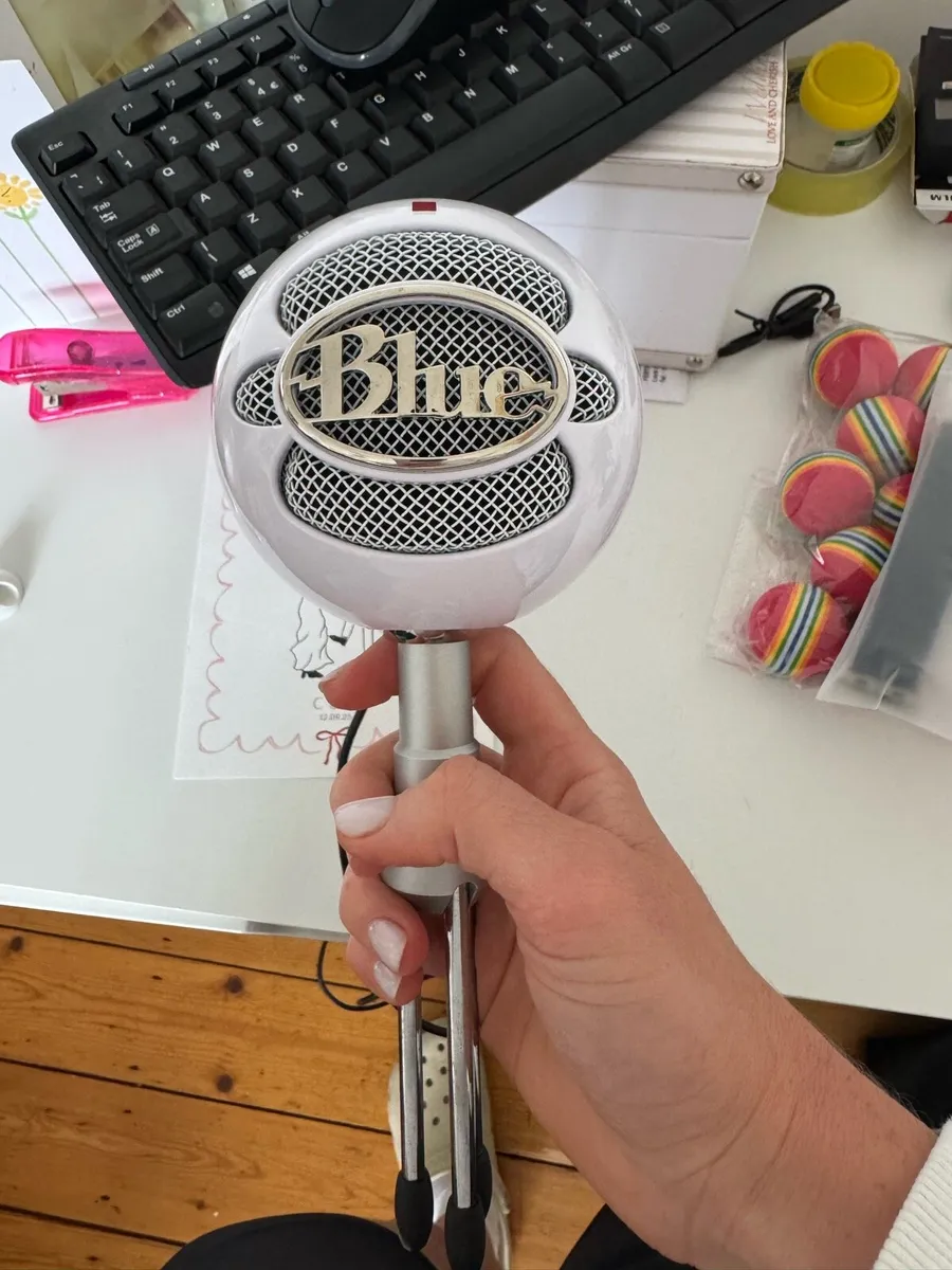 Microphone - Image 1