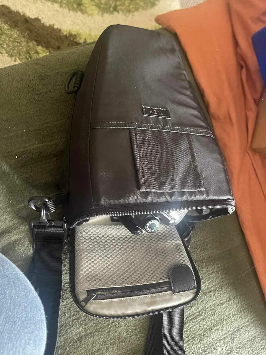 nikon d80 with camera bag - Image 3
