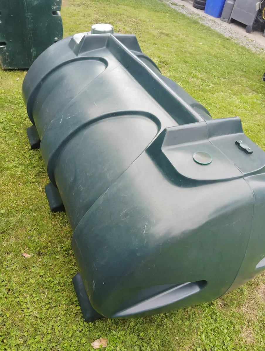 Oil tank - Image 3