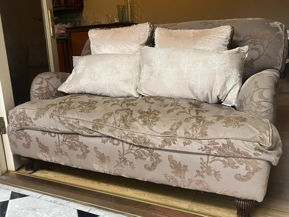 Couch - Image 3