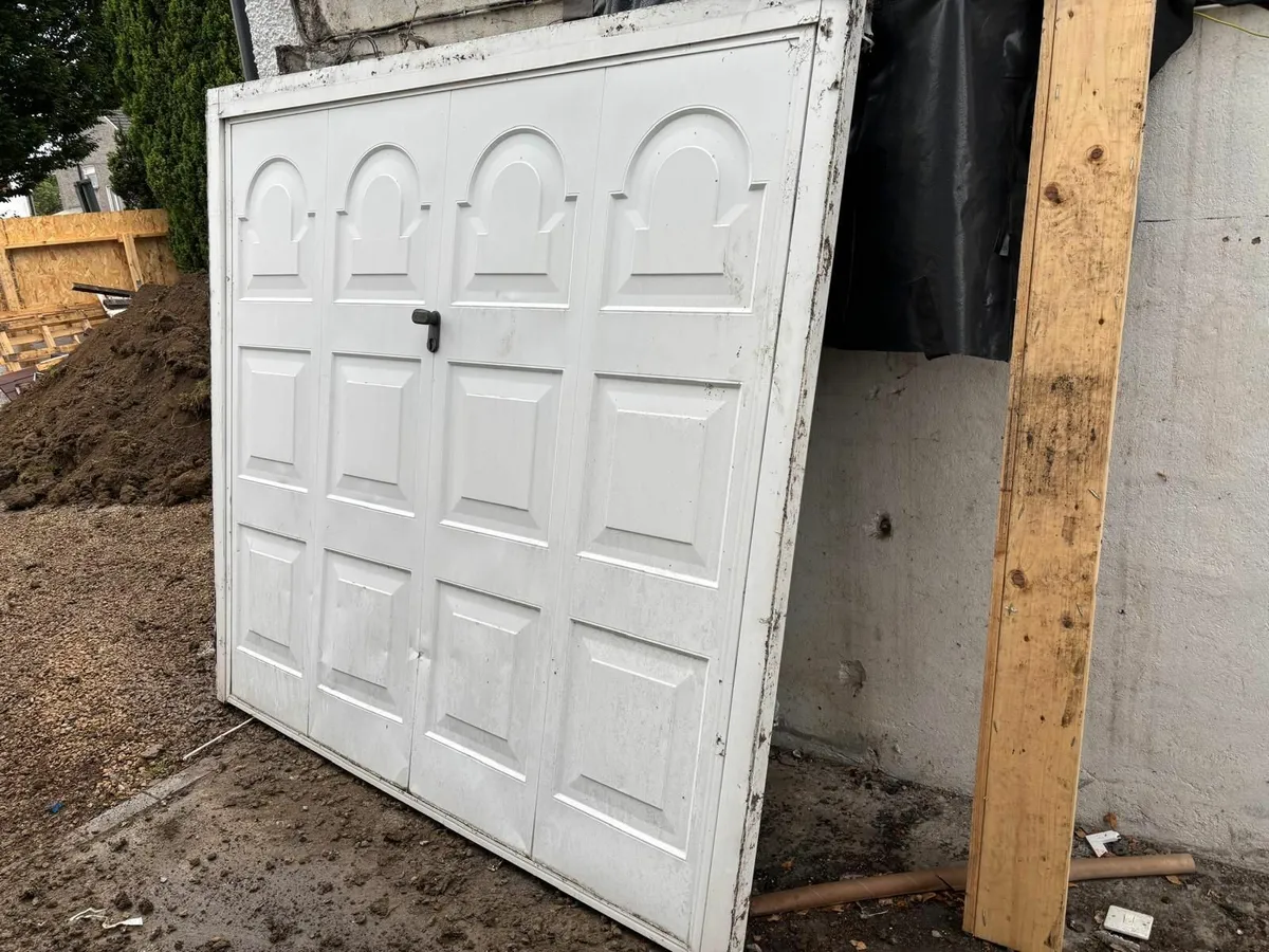 Garage door - Image 2