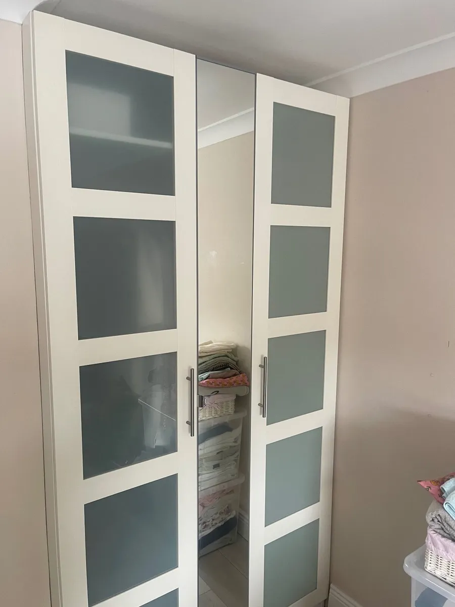 Wardrobe - Image 2