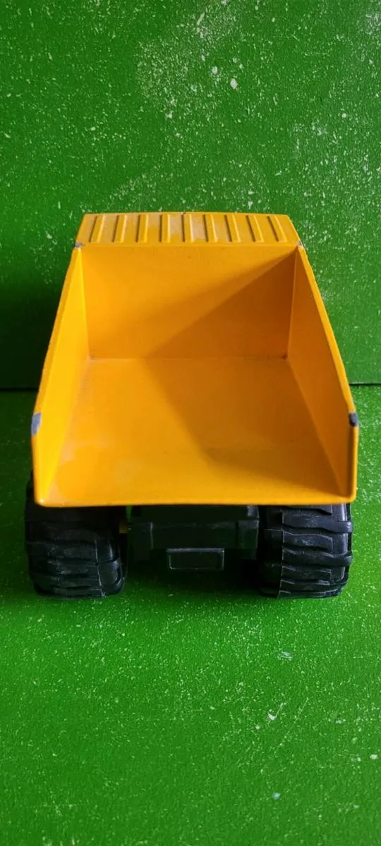 Vintage 1990's Soma Mighty Wheels Die Cast Yellow - Image 3