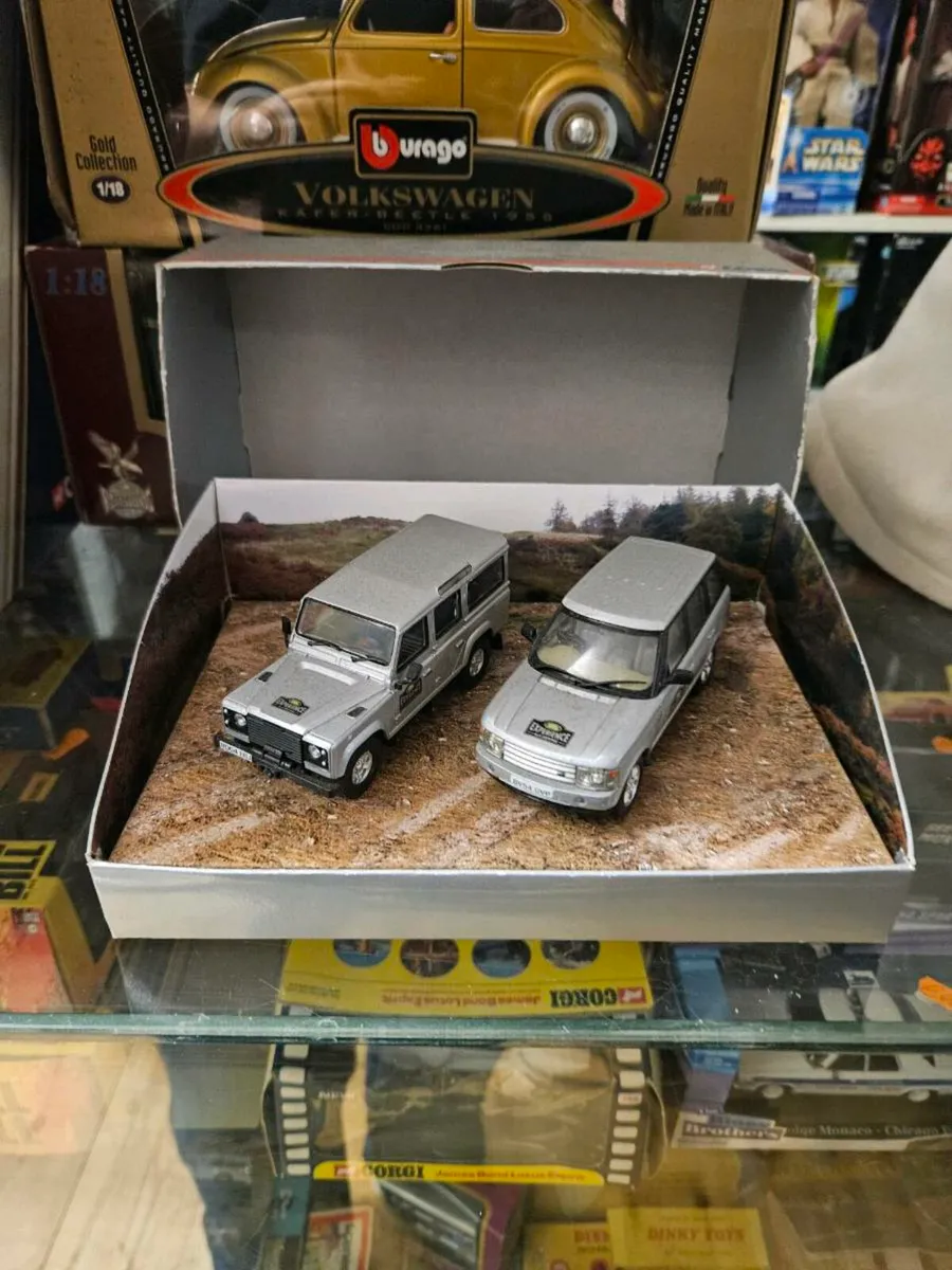 Corgi Landrover Range Rover Set - Image 1