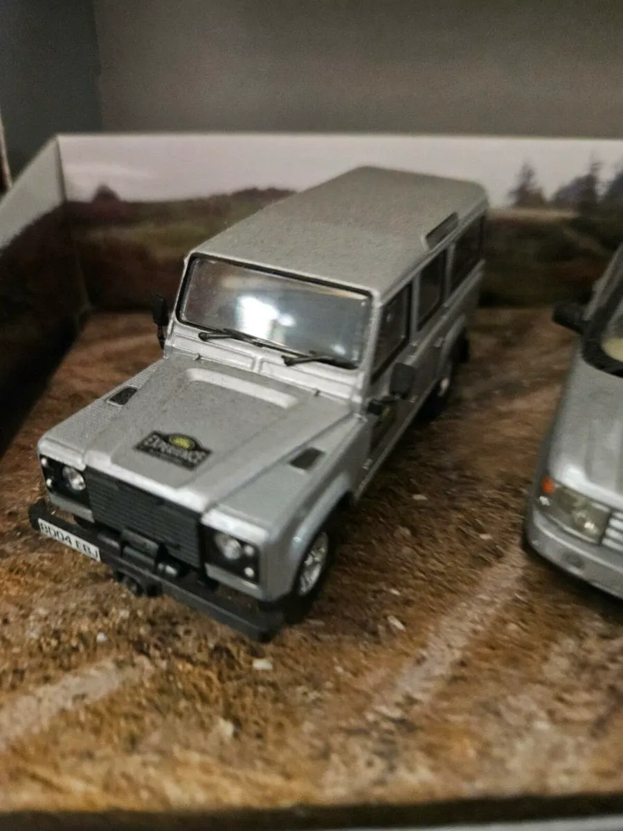 Corgi Landrover Range Rover Set - Image 2