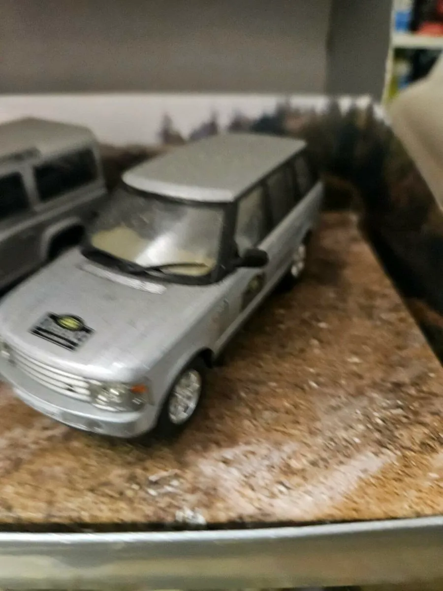 Corgi Landrover Range Rover Set - Image 3