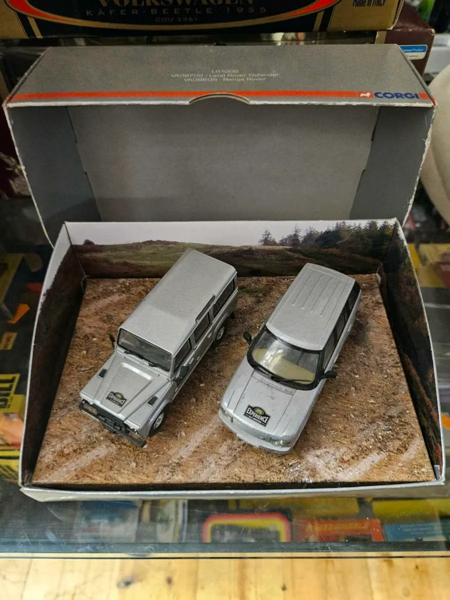 Corgi Landrover Range Rover Set - Image 4