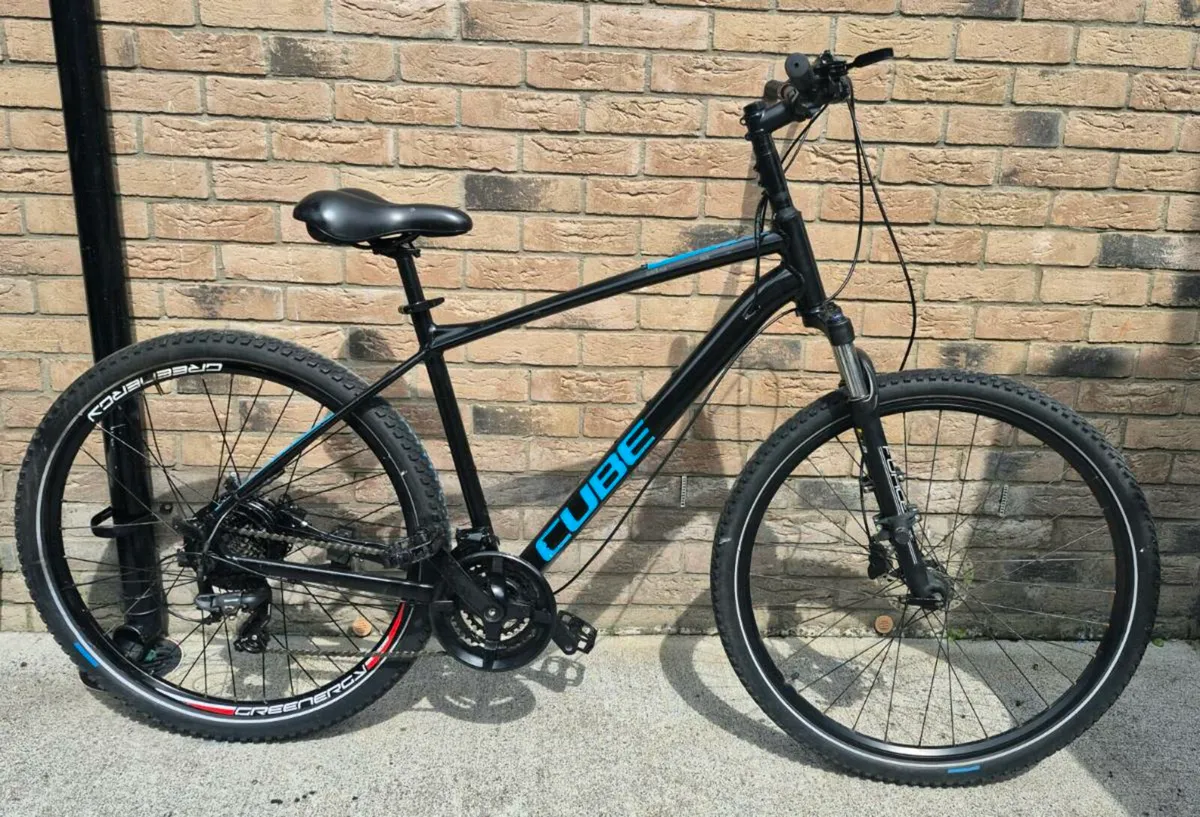 Adults CUBE AIM Race Bike Frame Size 22 L/XL Gears - Image 4