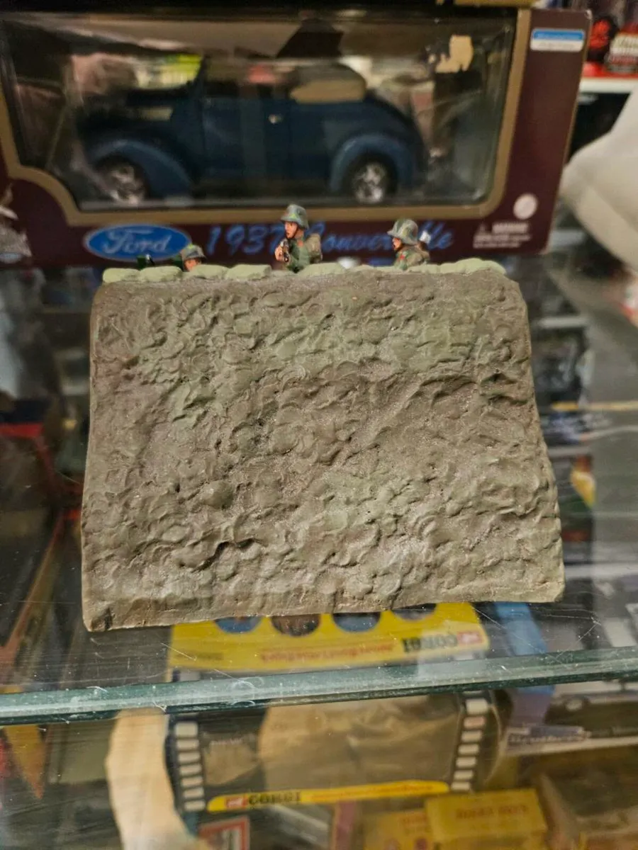 Britain's German WW1 Trench Diorama - Image 1
