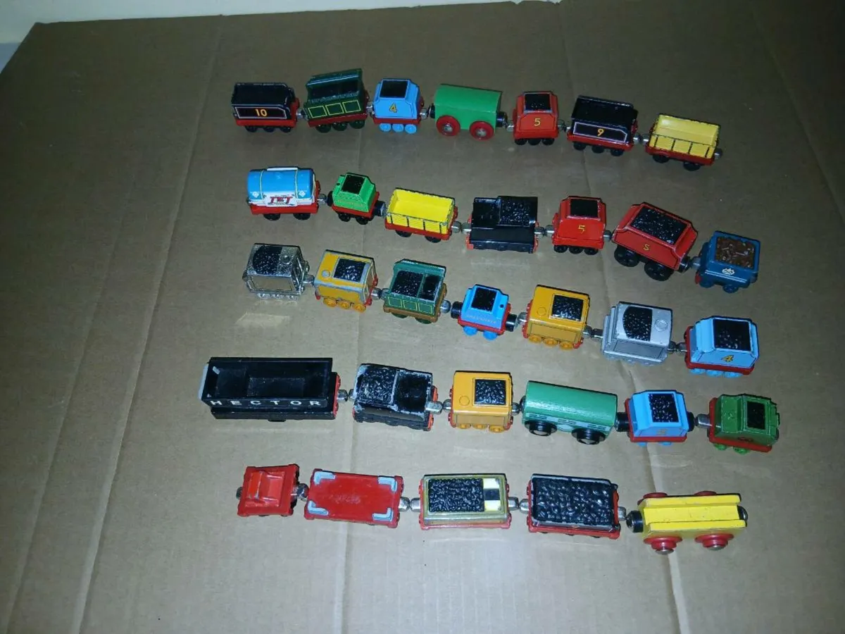 THOMAS AND FRENDS - Image 3