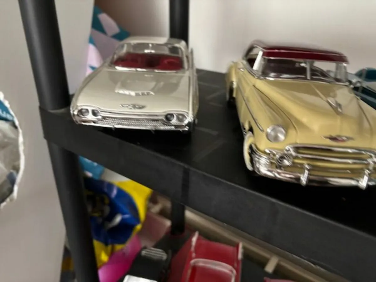 Die Cast Models Cars € 75 each - Image 4