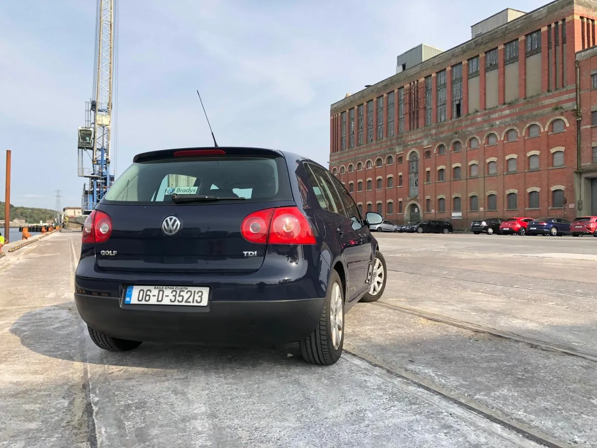Volkswagen Golf 2006 - Image 2