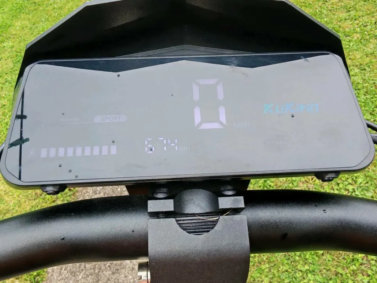 Electric scooter - Image 4