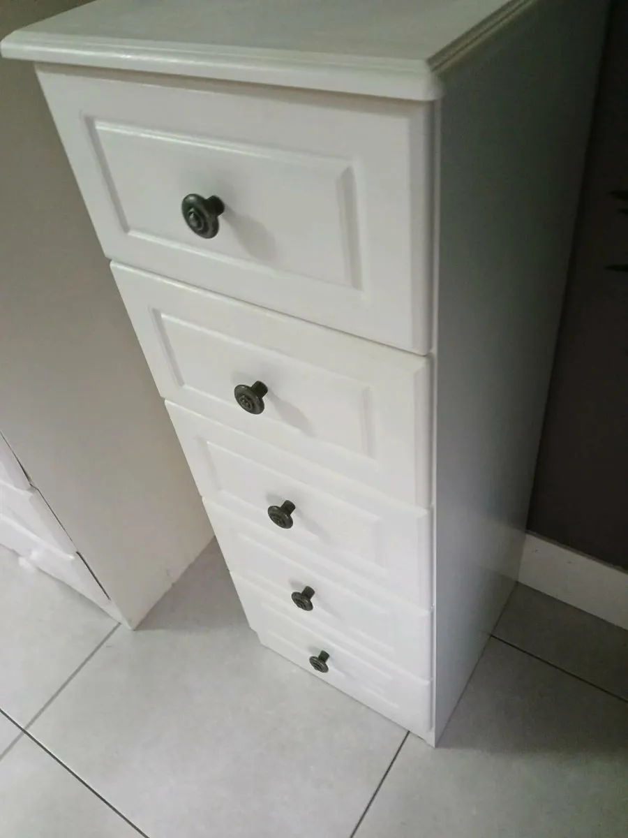 Chest of drawers - Image 2