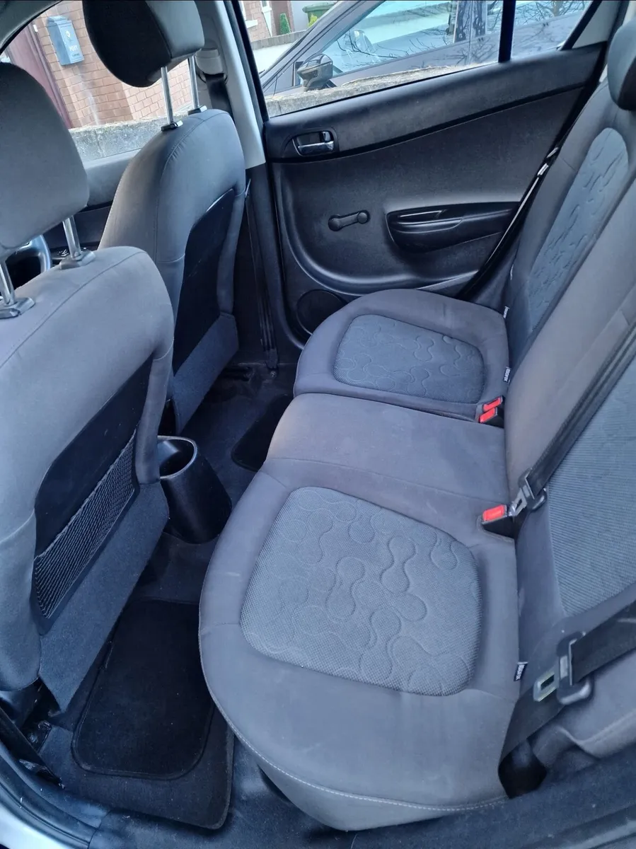 Hyundai i20 2009 1.2 petrol - Image 3