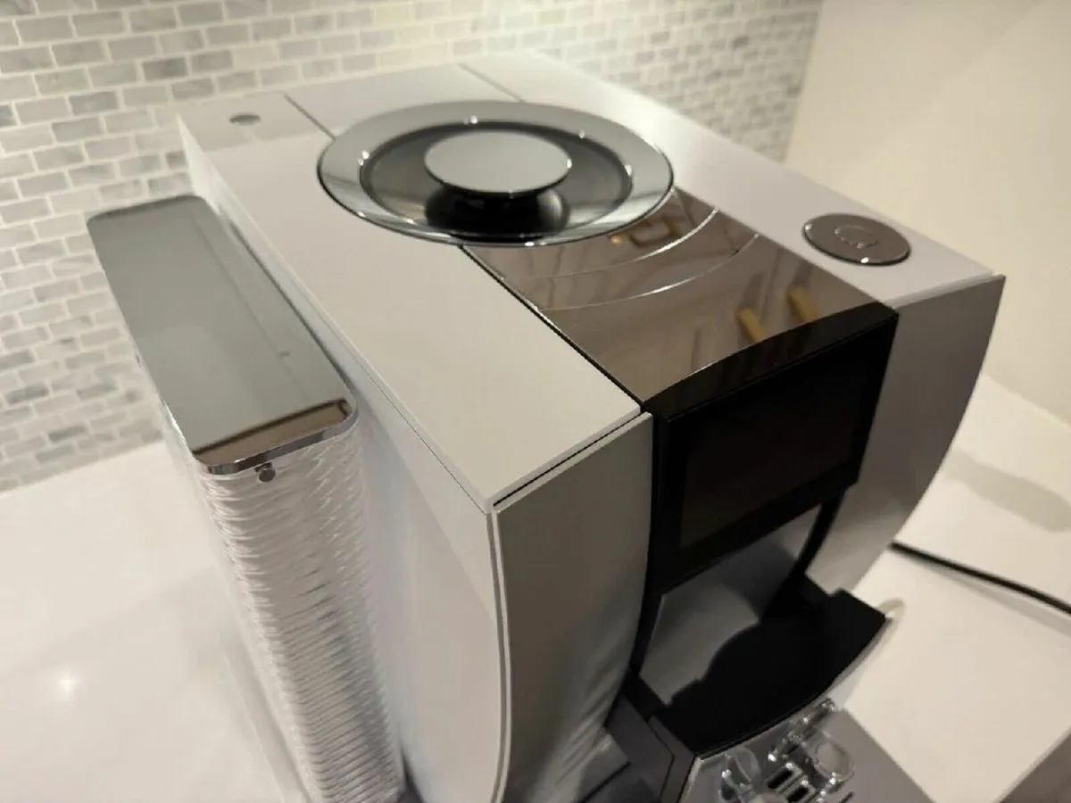 Coffee machine Jura Z10 Super Automatic - Image 2