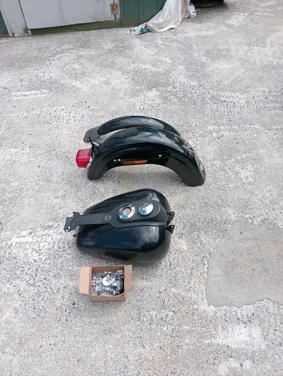 Harley Dyna parts - Image 2