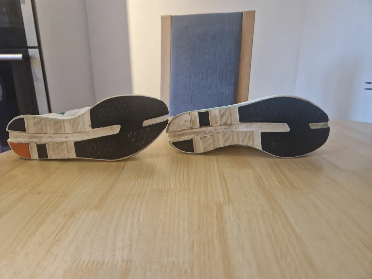 Women's running shoes - Image 4