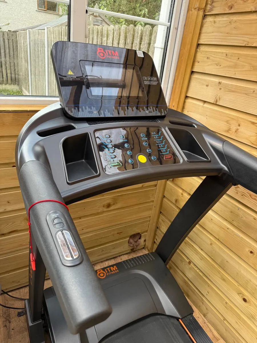 Treadmill - Image 1