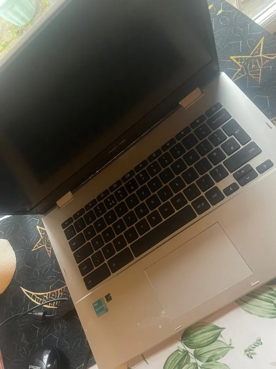 laptop - Image 2