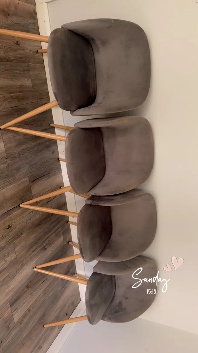 Sklum chairs - Image 1