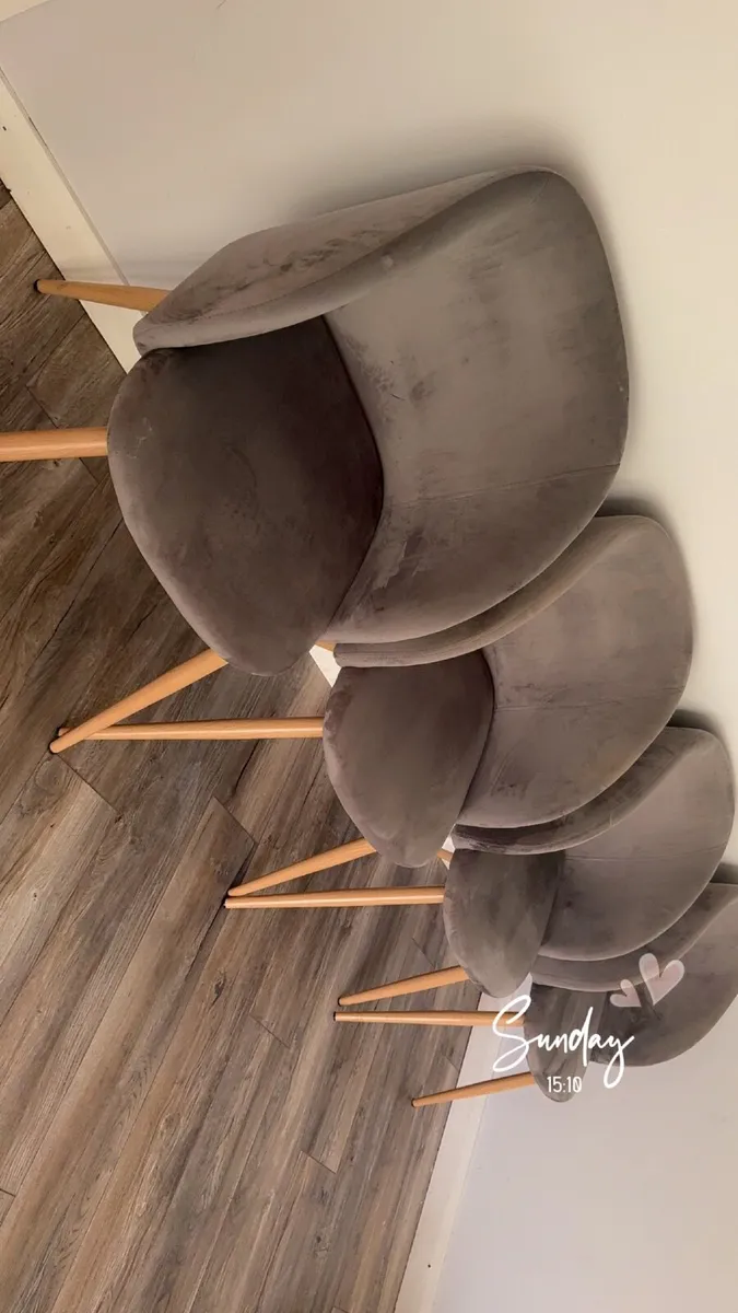 Sklum chairs - Image 3