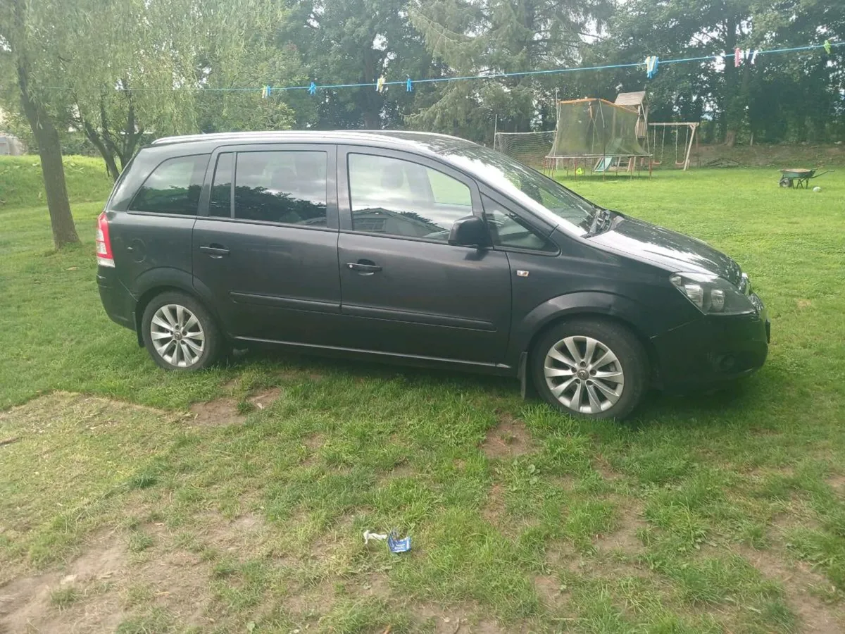Open zafira 7 seater - Image 1