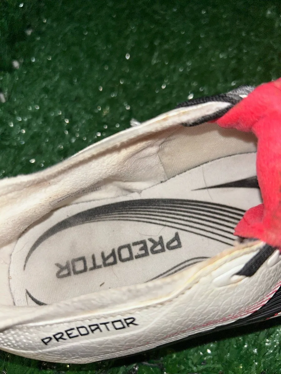Adidas predator league football boots - Image 4