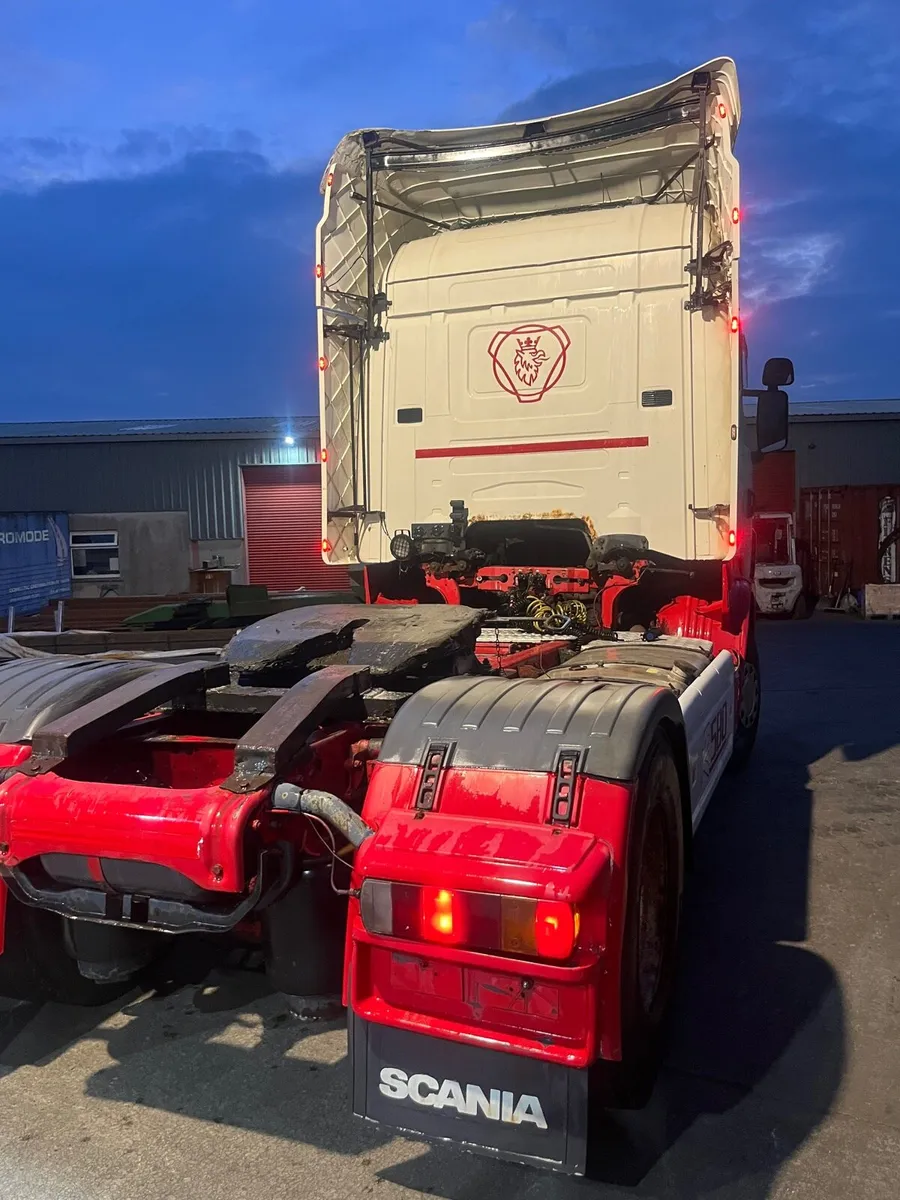 V8 Scania hi line R580 manual - Image 4