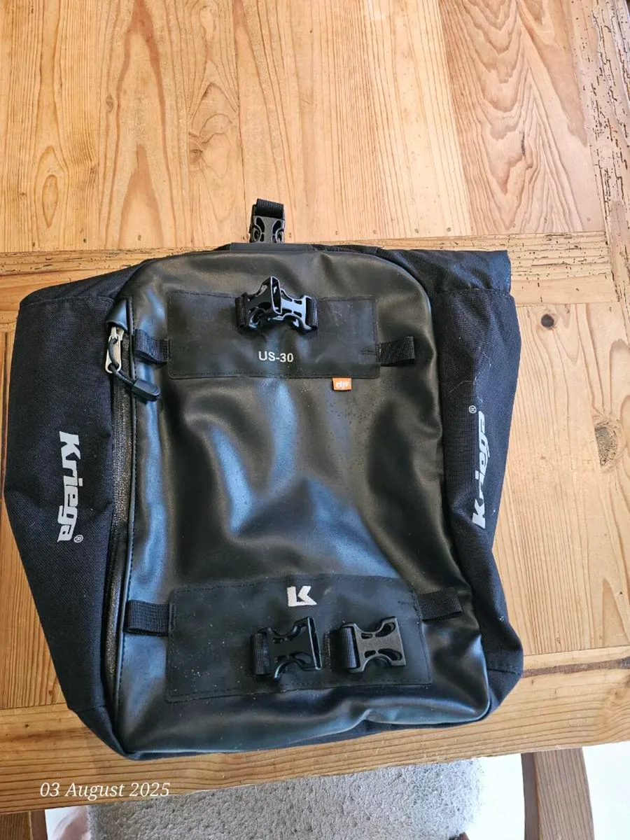 Kriega R25 - Kriega US30 - Dainese Protector - Image 3