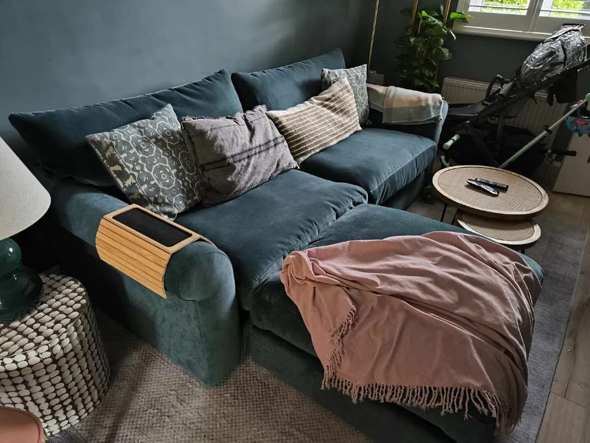 Couch - Image 1