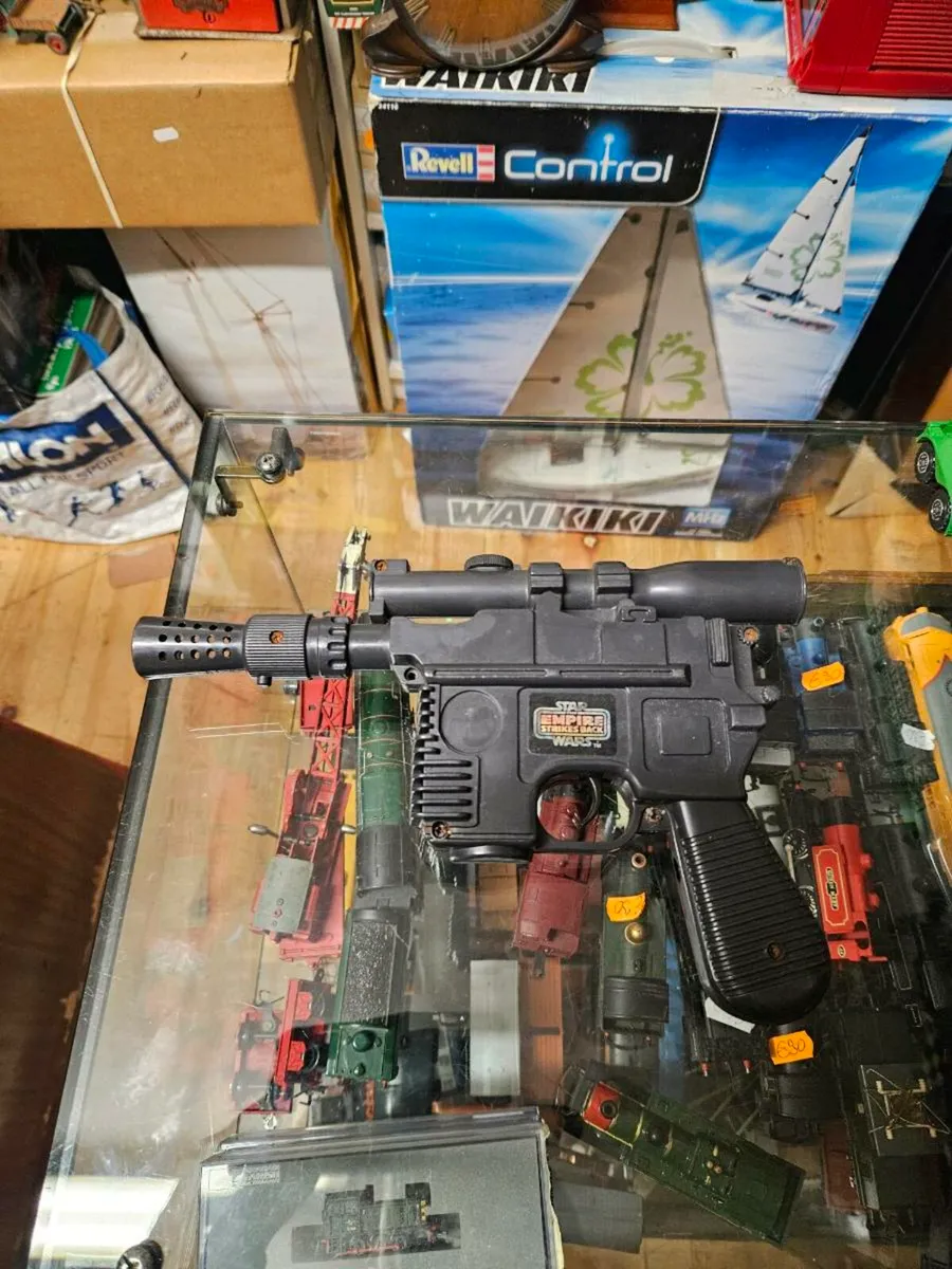 Vintage Star Wars ESB Blaster - Image 2
