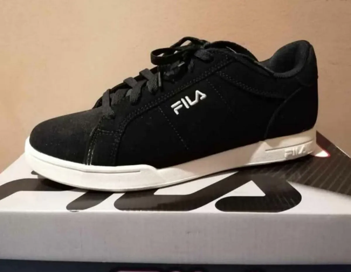 Fila b&w Shoes size 7 - new - Image 1