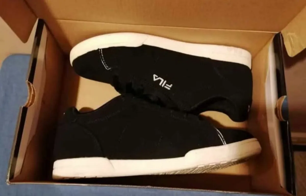 Fila b&w Shoes size 7 - new - Image 2