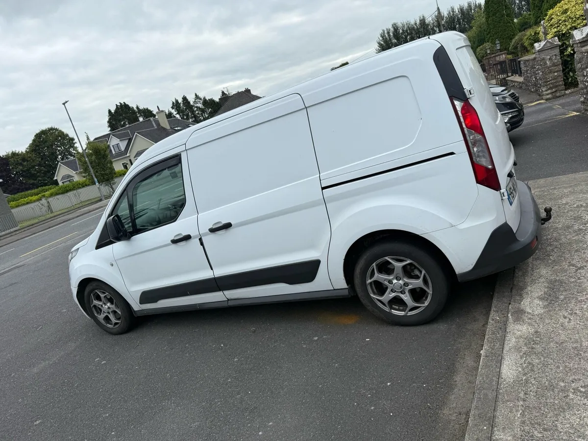 Ford Transit Connect - Image 4