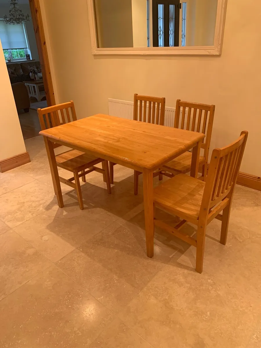 Solid pine table and 4 chairs great condition - Image 2