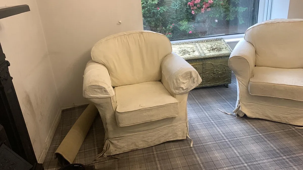 Couch - Image 2