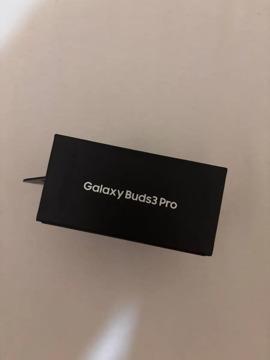 Sealed Samsung Buds 3 Pro - Image 3