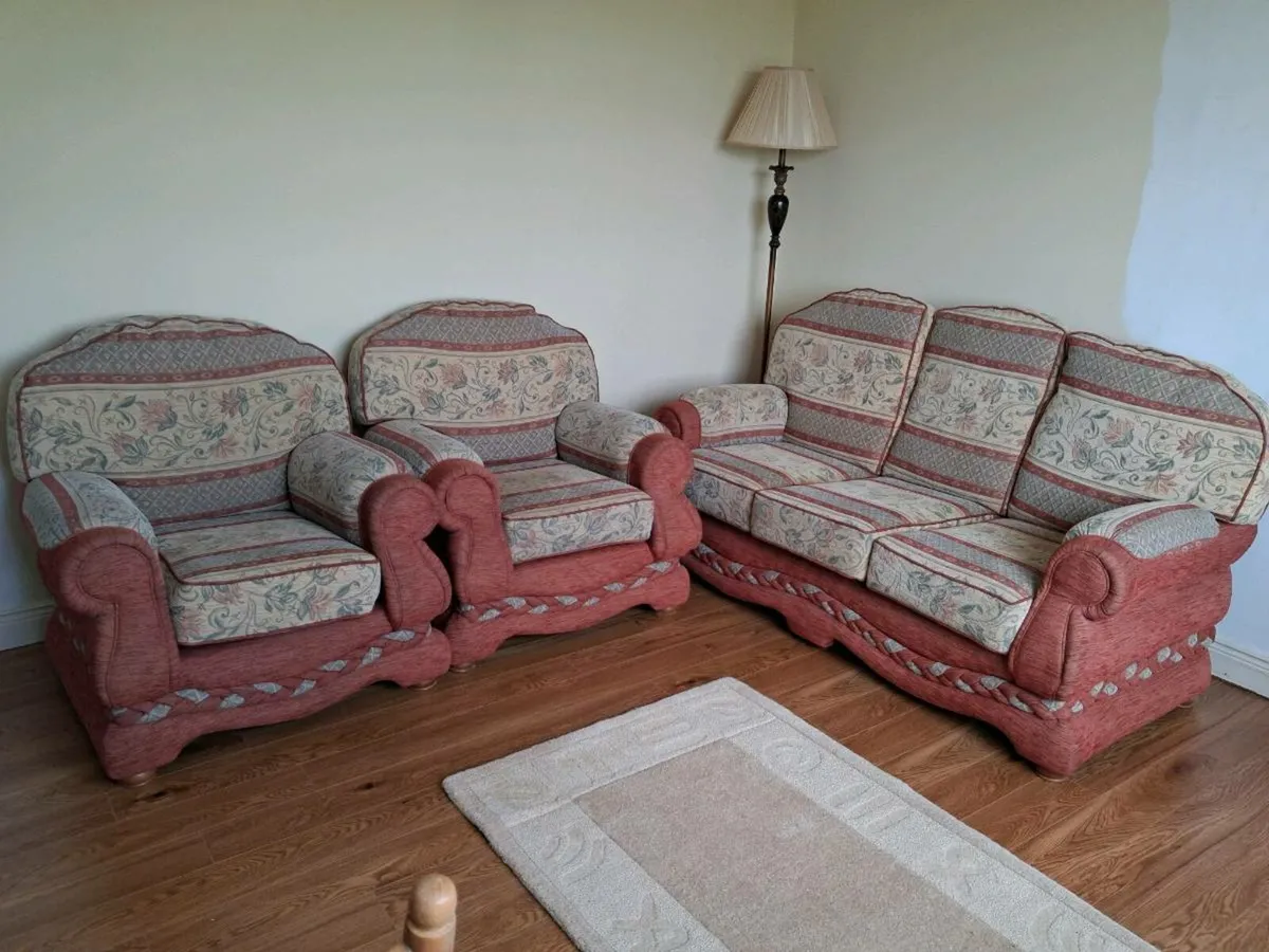 3 piece suite - Image 1