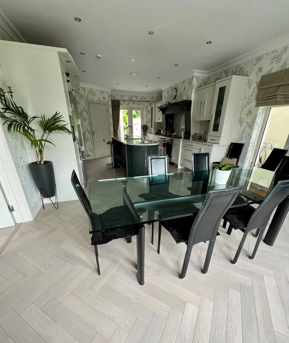 Kitchen for sale. - Image 1
