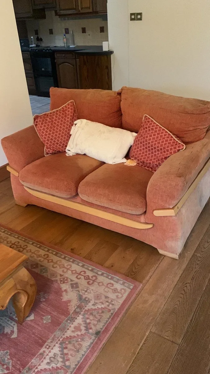 Couch - Image 2