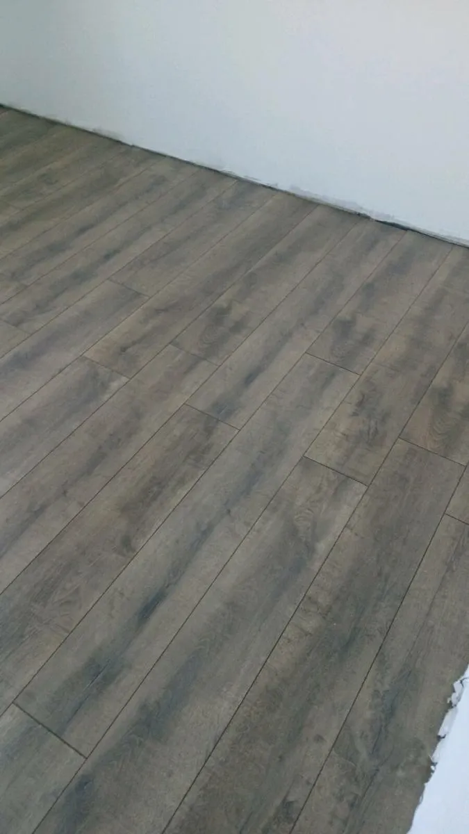 Flooring fitter - Image 3