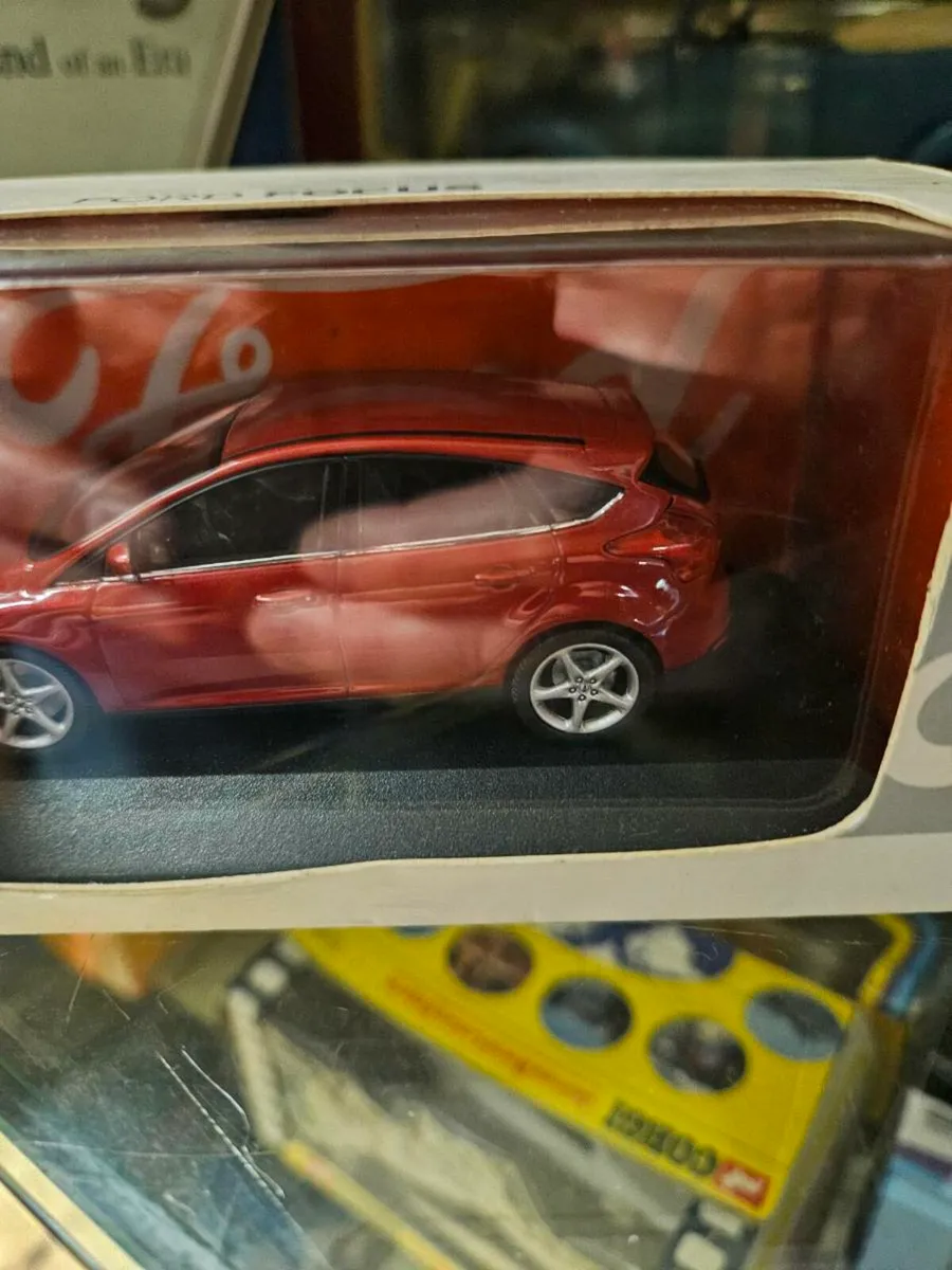 Corgi Minichamps Ford Focus - Image 3
