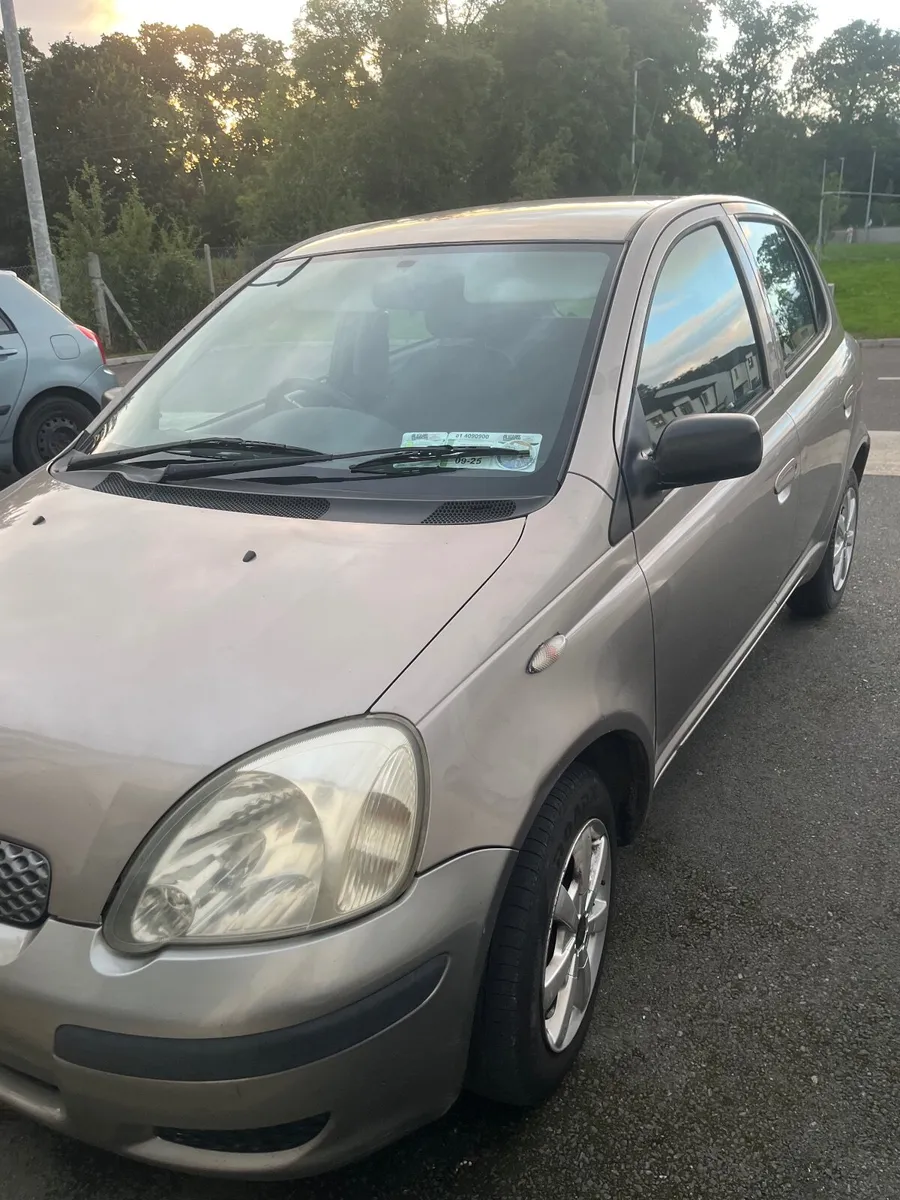 Toyota Yaris 2005 - Image 4