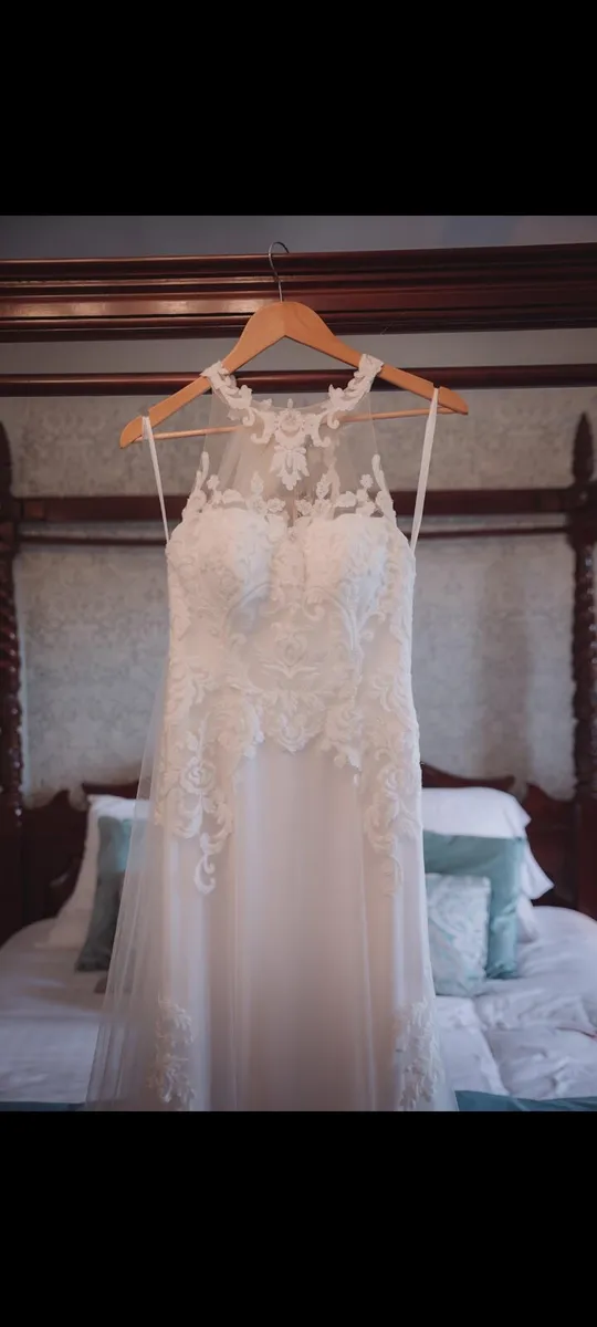 Modeca wedding dress - Image 4