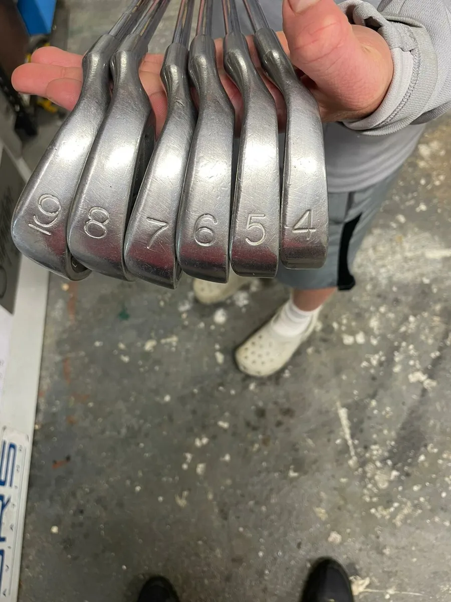 Golf irons - Image 1
