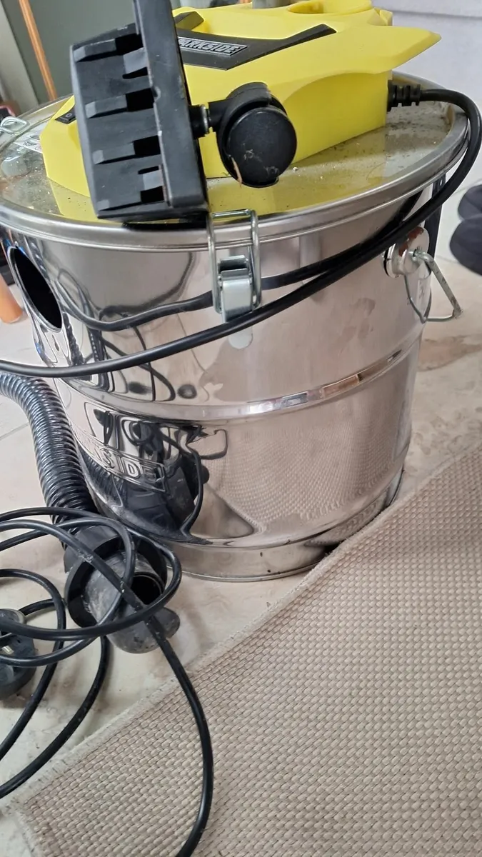 Ash vacuum - Image 1