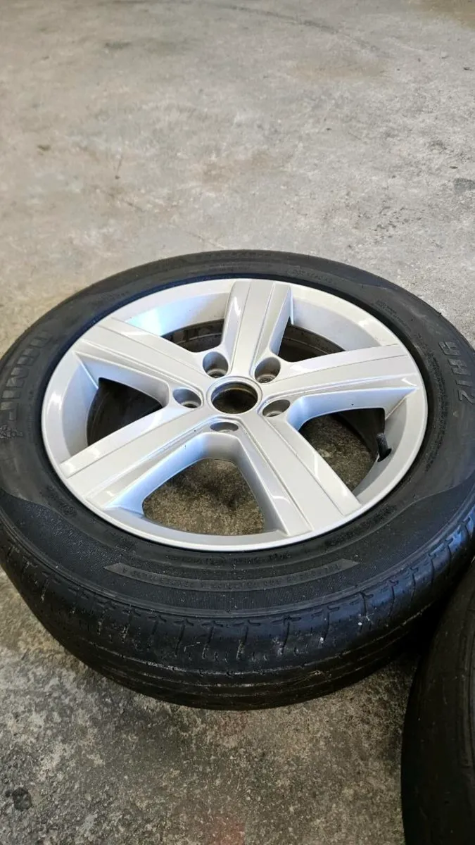 R 16 5x112 alloys volkswagen / audi - Image 2
