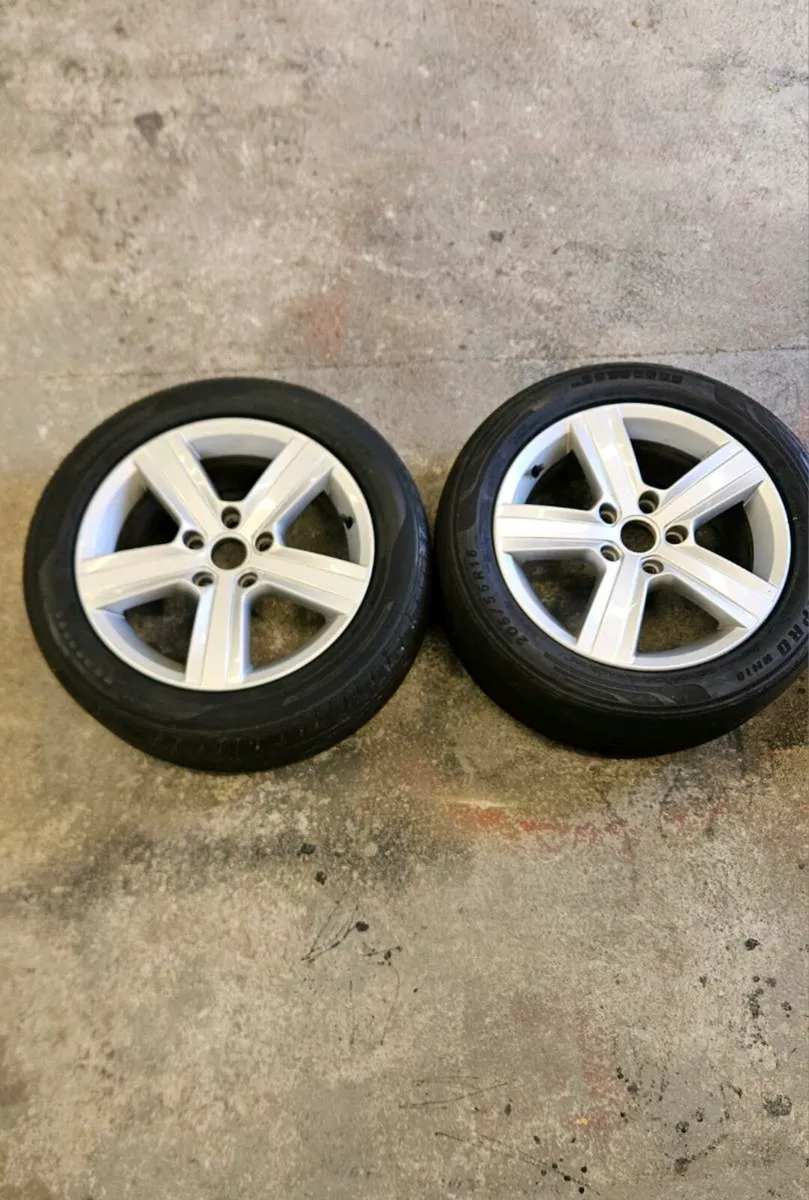 R 16 5x112 alloys volkswagen / audi - Image 4