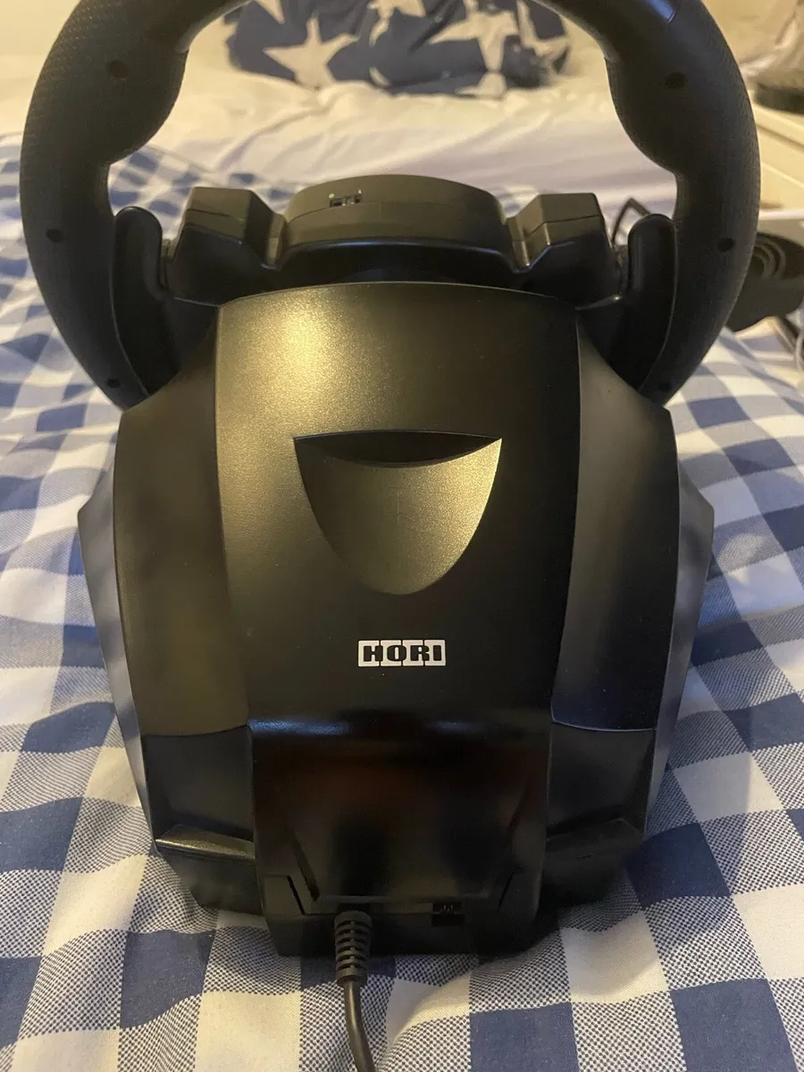 Hori racing wheel - Image 2